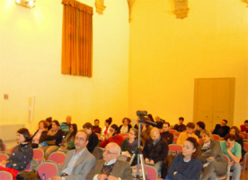 بررسی تحولات سیاسی و اجتماعی در ادبیات معاصر فارسی در ایتالیا